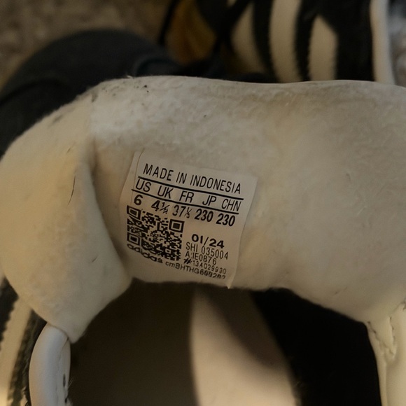 Adidas Gazelle Platform Black and White Sneakers - Picture 3 of 7